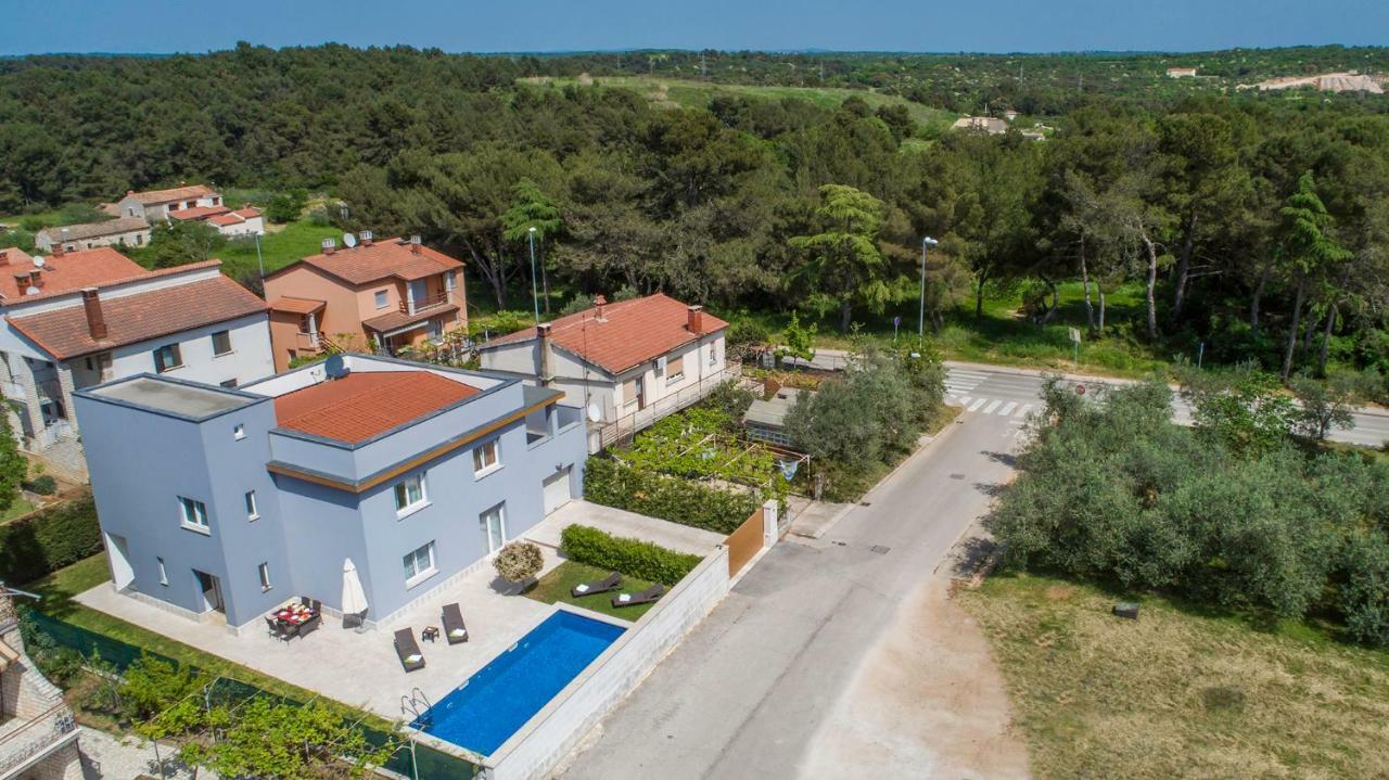 Villa Isabella Pula Exterior photo